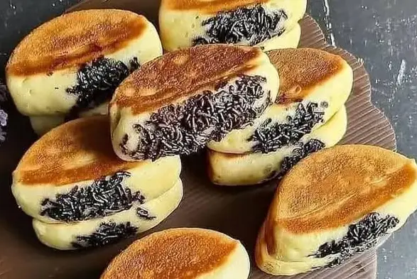 Kuliner Manis di Bandung: 4 Kue Pukis Enak yang Jadi Favorit Banyak Orang