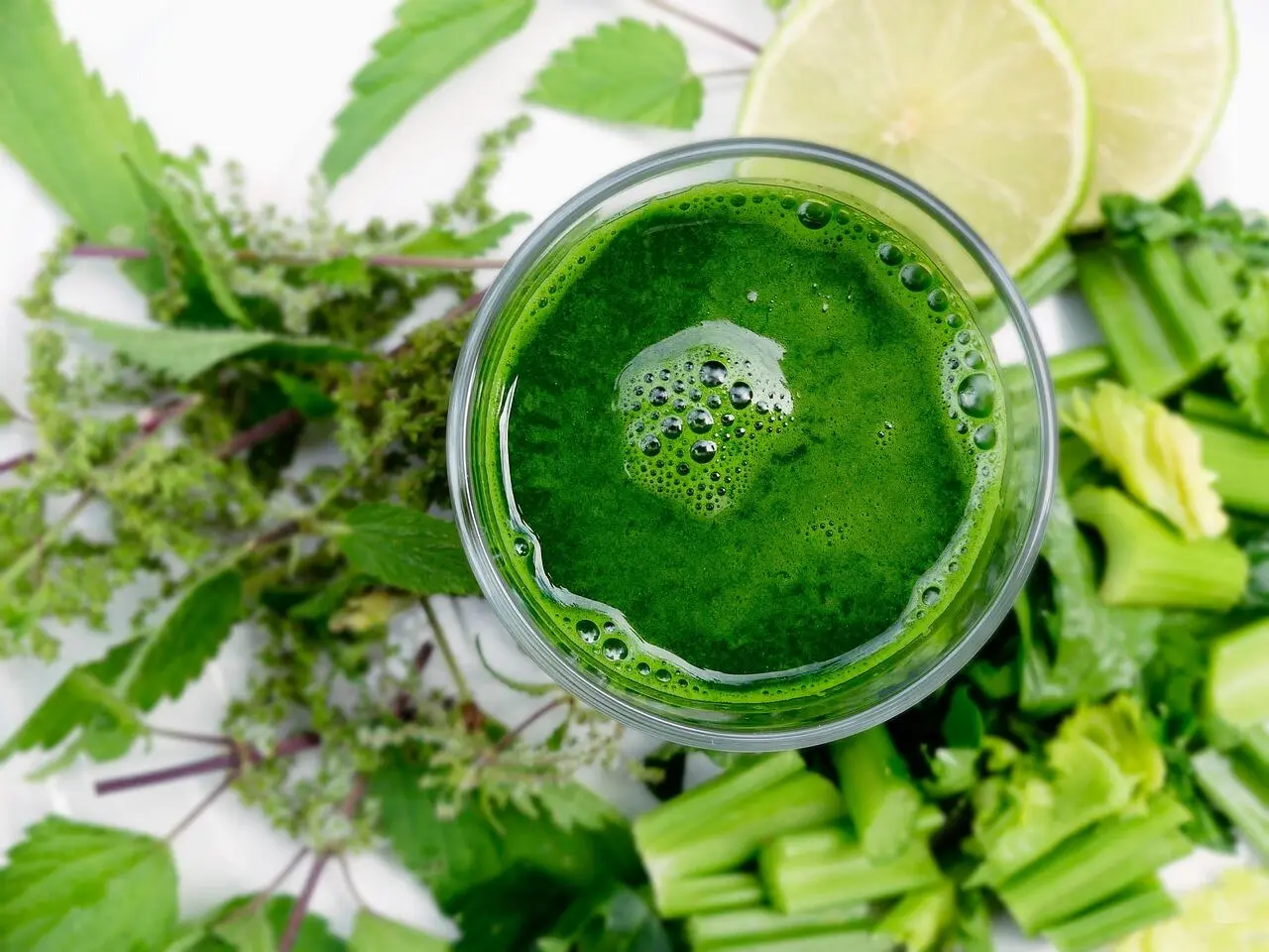 Mengubah Sawi Pahit Jadi Manis, Inilah Resep Smoothie Hijau Terbaik untuk Start Pagi