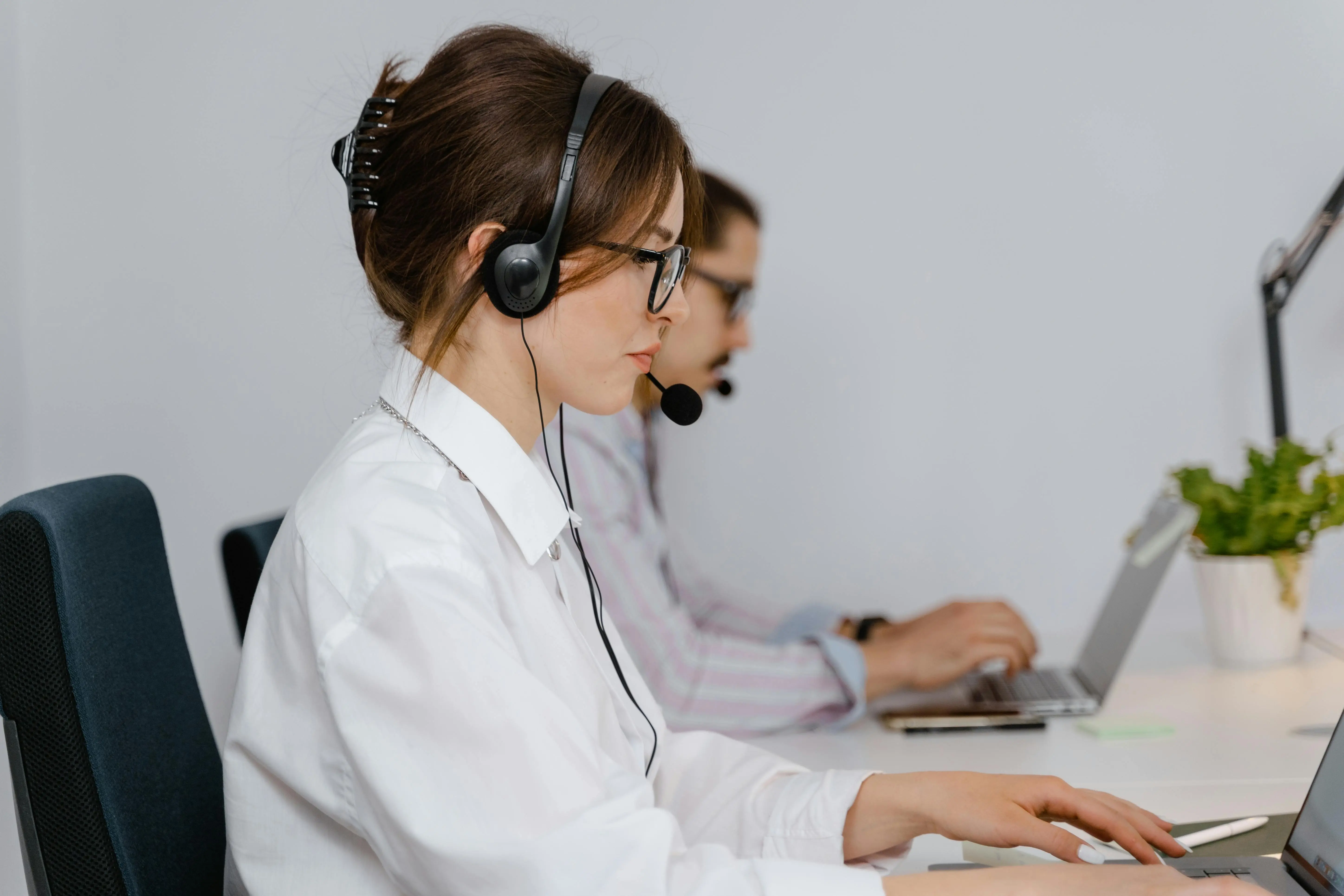 BGN Buka Hotline untuk Tanggapi Pengaduan MBG, Ini Nomor yang Bisa Dihubungi